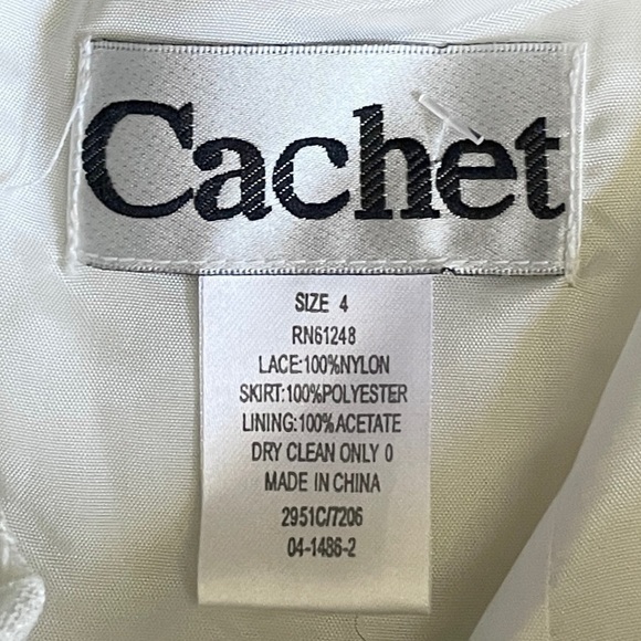 Cachet Chadwick’s Ivory Lace Classic Wedding Gown Dress Size 4 NWT - Picture 9 of 9